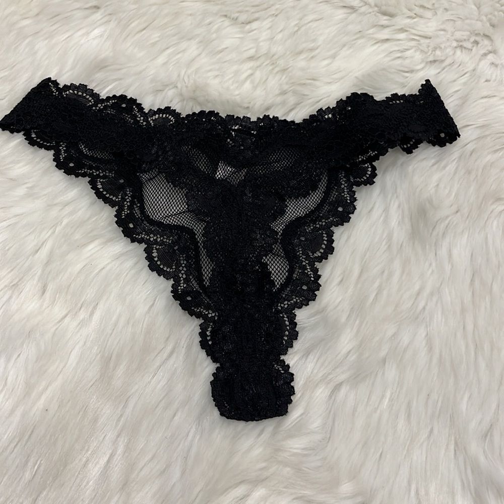 Victoria Secret Bundle of 3 Fishnet Thong Black White Rosebloom Underwear Women - Picture 4 of 10